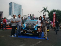 25 Mobil Sirion Adu Ganteng