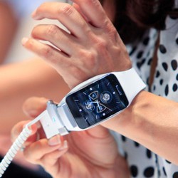 Serba-serbi Gear S, Jagoan Smartwatch Samsung