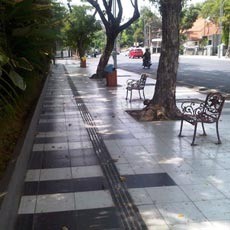 Satgas Khusus Jaga Trotoar di Surabaya agar Tetap Nyaman