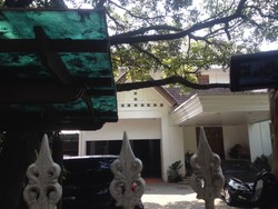 Keluar dari Rumah Dinas, Jokowi Sambangi Rumah Megawati