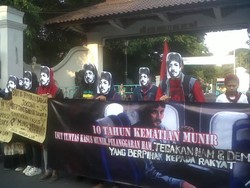 1 Dekade Kematian Munir, Aktivis di Yogyakarta Gelar Aksi Menolak Lupa