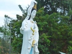 Terpesona Patung Dewi Kwan Im di Pattaya