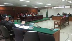 Bertemu Pejabat Biak Numfor, Pengusaha Teddy Tanya Proyek Talud