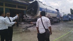 Mobil Tangki BBM Meledak, 1 Orang Tewas