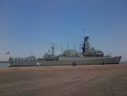 KRI Bung Tomo yang Dipesan dari Inggris Tiba di Belawan Medan