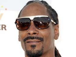 Snoop Dogg Bocorkan Lagu Kolaborasi Bareng Pharrell Williams