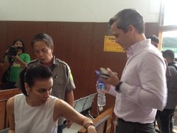 Sophia Latjuba Hadiri Sidang Legalisasi Cerai