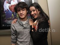 Andi Soraya Bangga dengan Akting Perdana Shawn