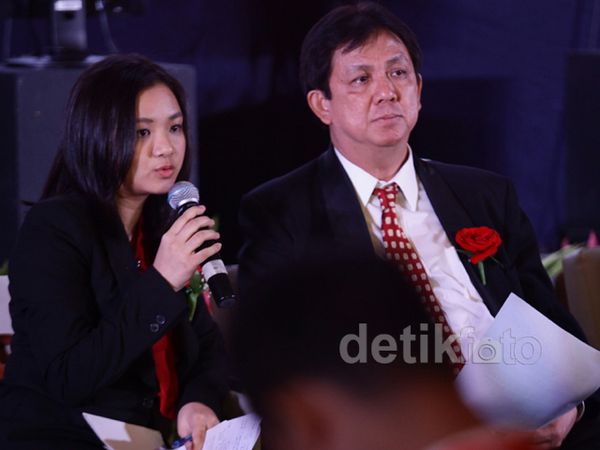 Toko Buku Kharisma Jual 30 % Saham ke Publik