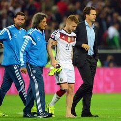 Engkel Cedera Lagi, Reus Absen Sebulan