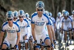 Diabetesi Ikut Balap Sepeda? Tim Ini Buktikan Mereka Bisa