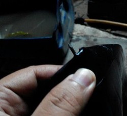 Hati-Hati! Ada Modus Bom Waktu Paku Bagi Motor Anda