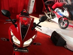 Apa Mesin CBR 150R dan CB150R StreetFire Sama, Honda?