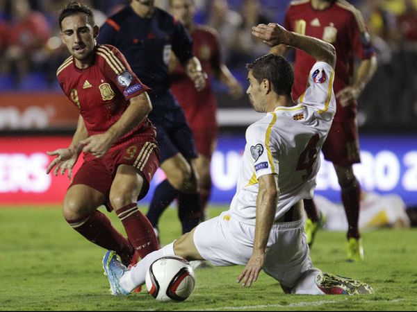 Spanyol Gilas Makedonia 5-1