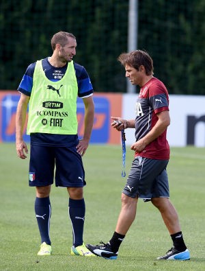 Conte Bantah Ada Perselisihan antara Italia dan Juventus soal Cedera Chiellini