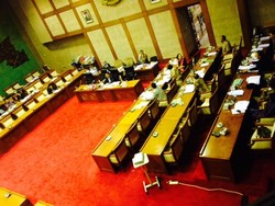 DPR Lanjutkan Seleksi Calon Pimpinan BPK, Achsanul Qosasi Disambut Meriah