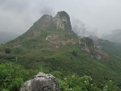 Ini Bukan Gunung Avatar di China, Tapi di Padalarang!