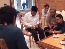 Sambangi Hasyim Muzadi, Sutradara dan Bintang Haji Backpacker Minta Dukungan