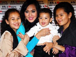 Keanu Ultah, Angelina Sondakh Beri Kado Kerajinan Tangan dari Penjara