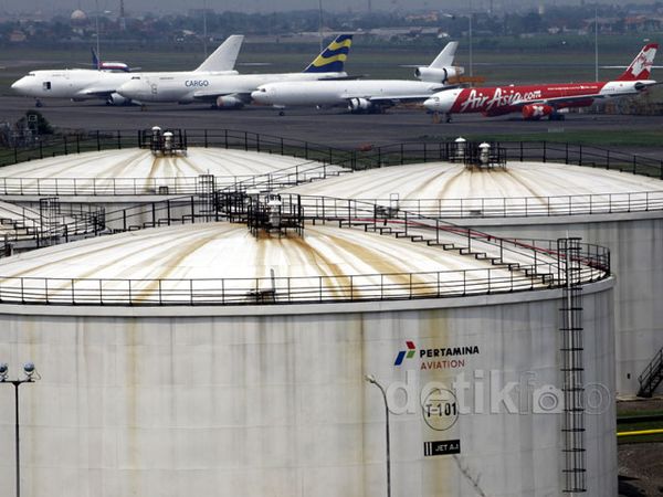 Harga Avtur di RI Paling Mahal Se-ASEAN