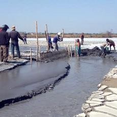 BPLS Alirkan Lumpur Panas ke Pond Lain agar Tidak Banjiri Rumah Warga