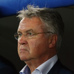 Belanda Kalah karena Kesalahan Sendiri, Hiddink Kesal Bukan Main