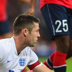 Gary Cahill Jadi Wakil Rooney di Tim Tiga Singa