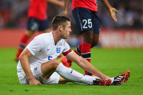 Gary Cahill Jadi Wakil Rooney di Tim Tiga Singa