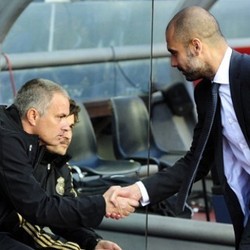 Mourinho Bertengkar dengan Guardiola ... soal Panjang Rumput Lapangan