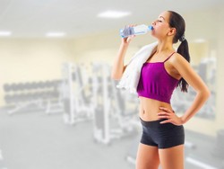 Minum Minuman Isotonik Saat Olahraga, Benarkah Ada Manfaatnya?