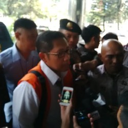 Berkas Tuntutan Anas Urbaningrum Setebal 1.791 Halaman