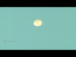 Tiga Orang Astronot Rusia dan Amerika Kembali ke Bumi