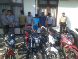 Penjahit ini Jadi Penjahat demi Nikahi Kekasihnya