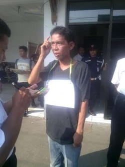 Ketahuan Nyopet, Pria Ini Dipajang di Stasiun Bekasi