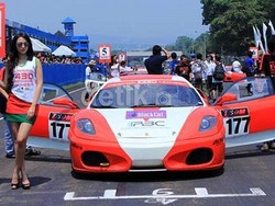 Ferrari Pelit Bikin Mobil