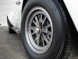 5 Sentuhan Perempuan di Dunia Otomotif