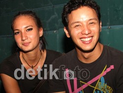 Nadine Chandrawinata dan Moreno Sudah Rancang Baju Pernikahan?