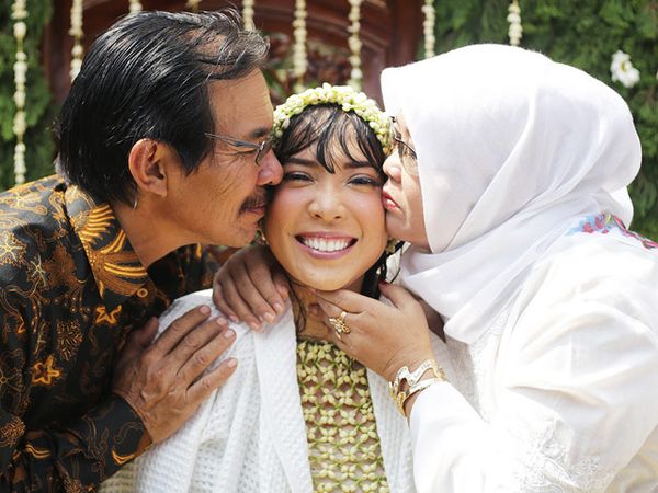 Jelang Nikah, Fitri Tropica Jalani Prosesi Siraman
