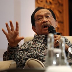 Tanri Abeng Bangkitkan Garuda yang Sudah Bangkrut