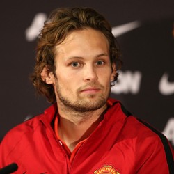 Blind Bersedia Main di Posisi Manapun untuk MU