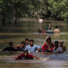 200 Ribu Warga India Masih Terlantar Akibat Banjir