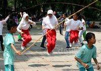 Lestarikan Permainan Tradisional Lewat Pesta Anak Negeri