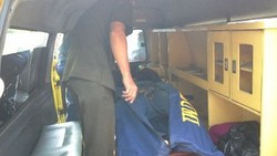 Mayat Ber-Jam Rolex di Kebun Kosong Diduga Sakit