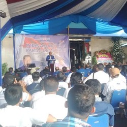 Kader Demokrat Buat Yel-yel untuk Nachrowi yang Disapa Ahok Calon Wagub