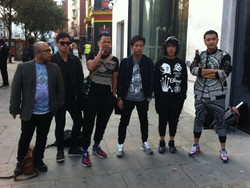 Jalan-jalan ke London, Nidji Juga Sempat Bertemu Politisi Inggris