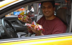 Candy Cab, Satu- satunya Taksi Permen di New York Galang Dana untuk Perbaikan