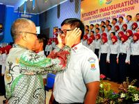 Pelajar Berprestasi Raih Pendidikan Internasional
