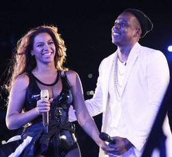 Foto: Kemesraan Beyonce dan Jay-Z di Paris