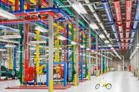 Megahnya Data Center Google