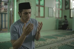 Abimana Bicara Egoisnya Karakter Mada di Haji Backpacker